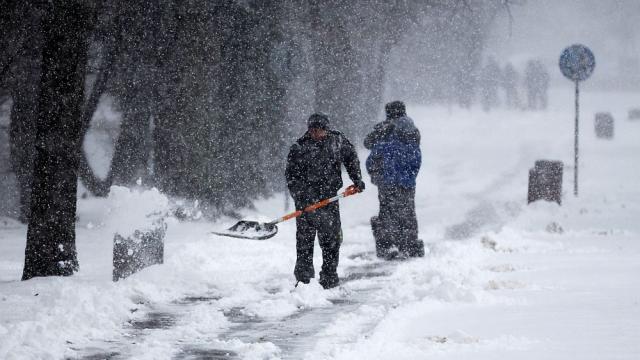 Сняг и студ – България отново в зимна хватка (ГАЛЕРИЯ)