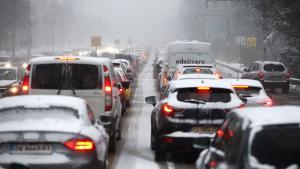 Зимата се завърна с пълна сила в цялата страна