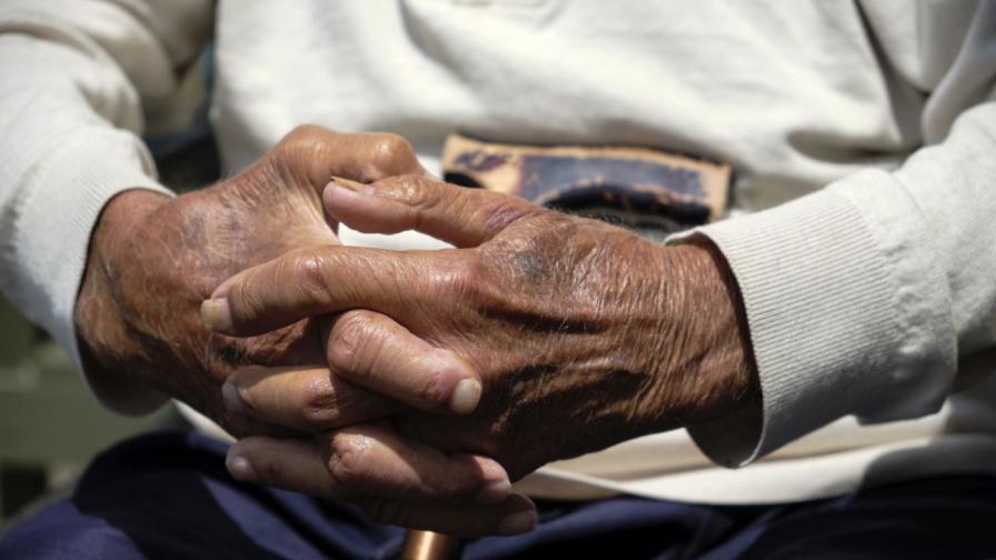 „Най-възрастният мъж в света“ почина часове след 121-ия си рожден ден