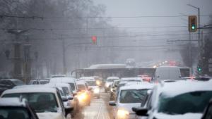 София сняг коли