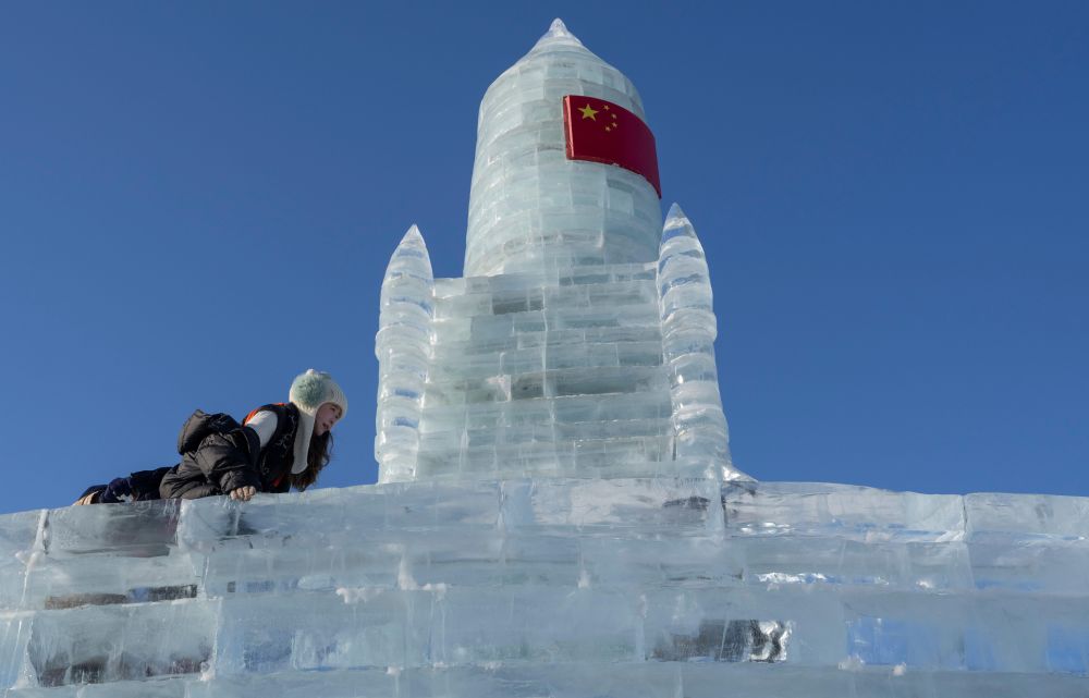Фестивалът на ледените скулптури в Харбин