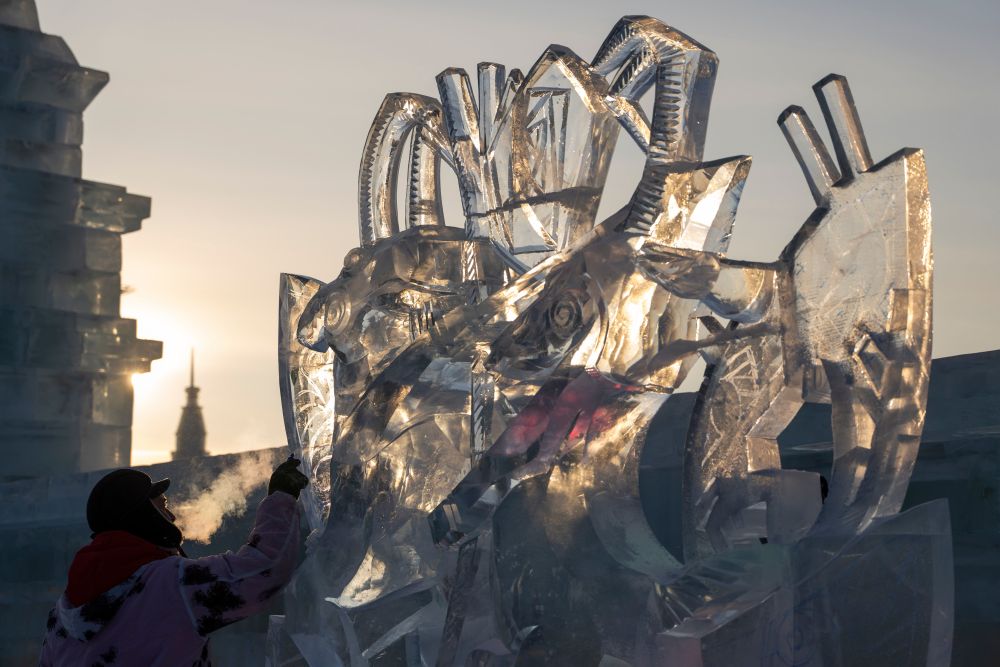 Фестивалът на ледените скулптури в Харбин