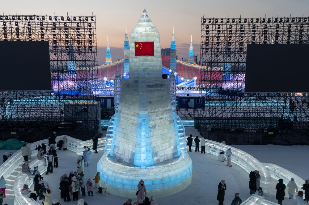 Фестивалът на ледените скулптури в Харбин