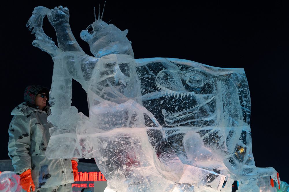 Фестивалът на ледените скулптури в Харбин