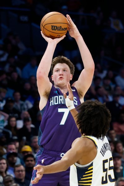 Шарлът Хорнетс Индиана Пейсърс1