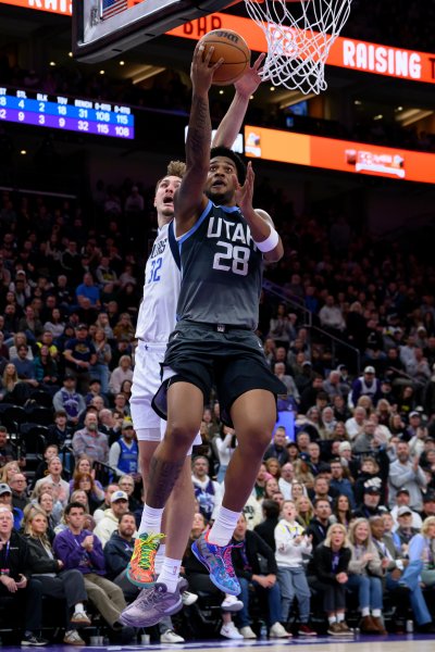 Юта Джаз Далас Маверикс1