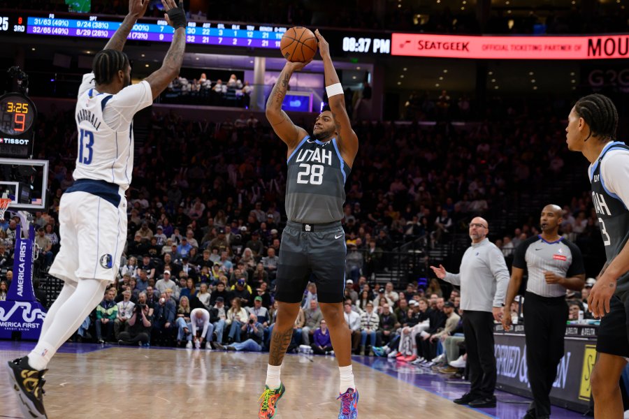 Юта Джаз Далас Маверикс1