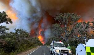 Австралия в огнен капан: Пожарите са неконтролируеми, хора са в неизвестност