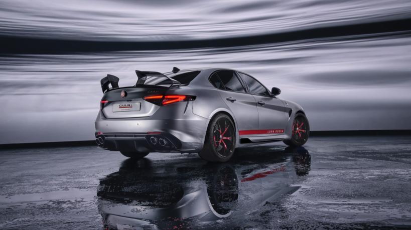 Alfa Romeo Giulia Quadrifoglio Luna Rossa