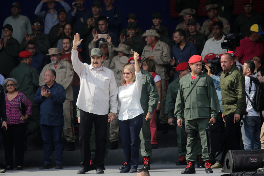 Силия Флорес