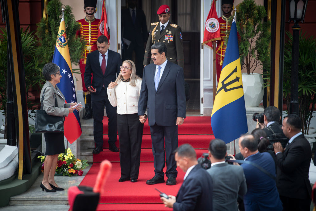 Силия Флорес