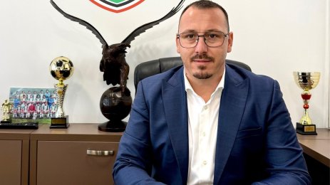 Адриан Юриев Пирин