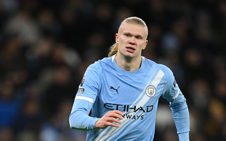 Ман Сити хвърли стреличка към градския съперник