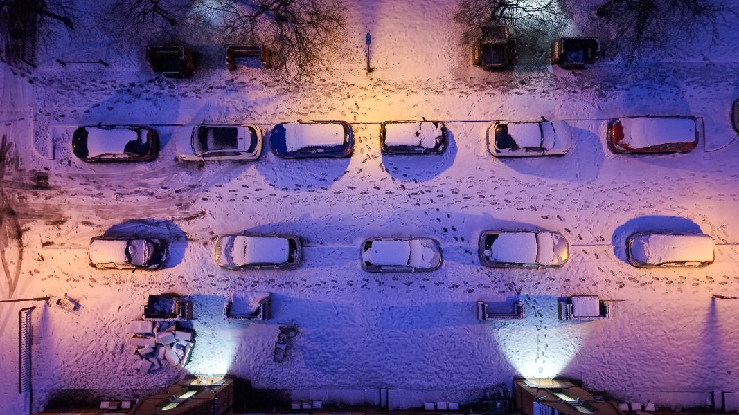 <p>Небето над Бирмингам мистериозно се оцвети в ярко розово.</p>