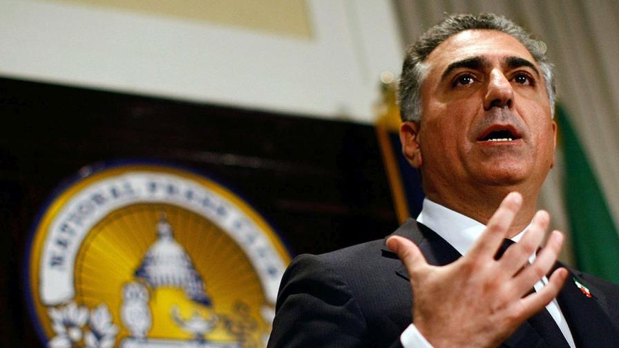 Престолонаследникът в изгнание, който иска да промени Иран: Кой е Реза Пахлави?