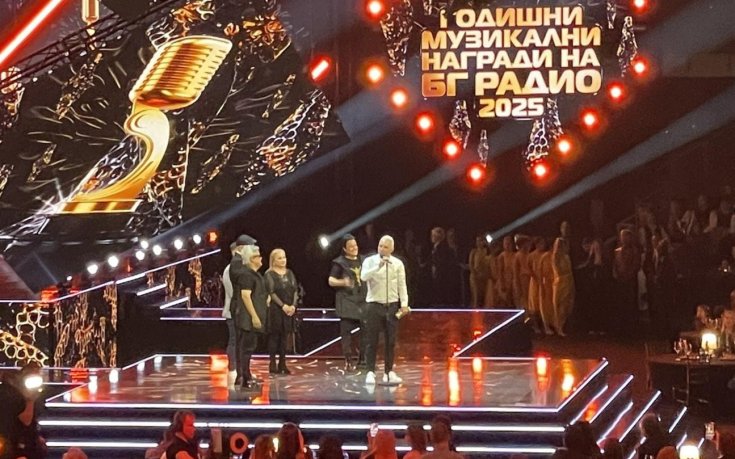 Христо Стоичков с мили думи към ембелматична певица