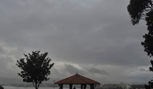 Тропическият циклон "Коджи" остави хиляди в Куинсланд без ток