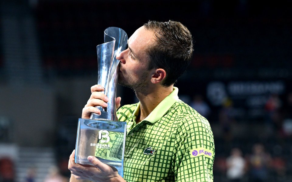 Медведев спечели титлата в Бризбейн