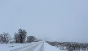 Внимание! Скална маса ограничи движението София - Самоков