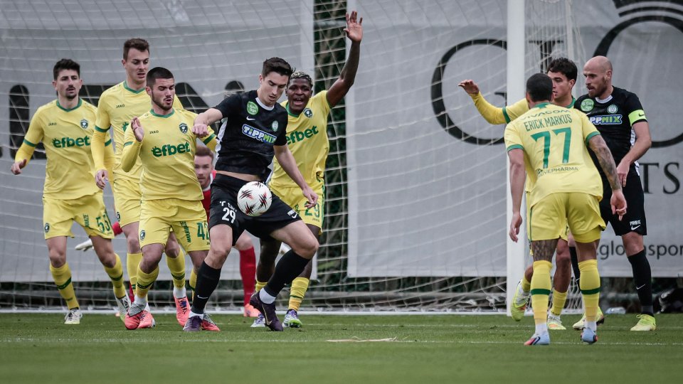 Лудогорец Пакш1