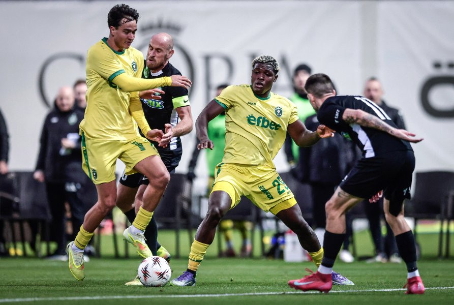 Лудогорец Пакш1