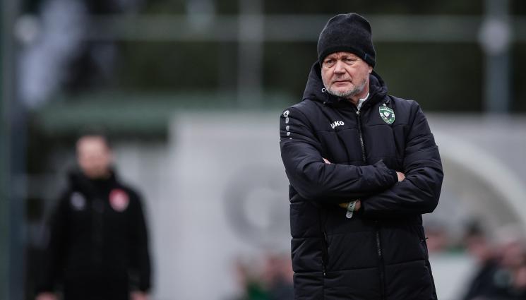 Футбол - Хьогмо:  Създаваме повече положения, което ми харесва