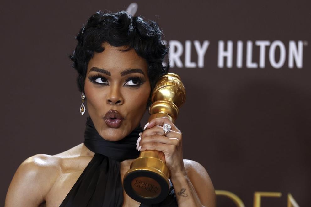 Теяна Тейлър