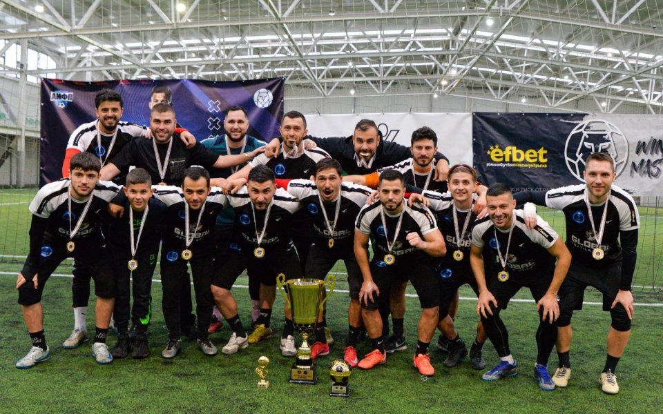 Александър Александров награди шампионите на efbet Winter Masters в Пловдив