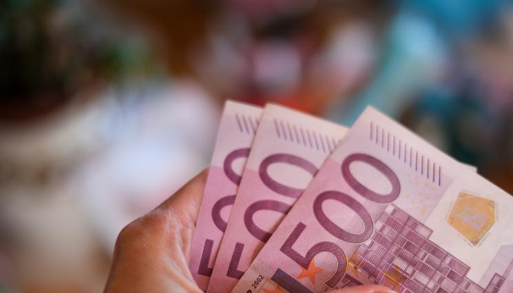 500 евро - Хванаха фалшиви €500 в Перник!