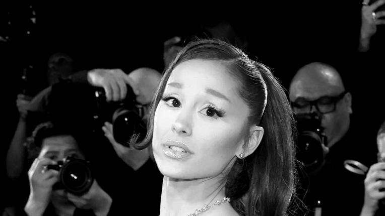 Бляскава нощ и големи емоции: „Златните глобуси“ 2026 (СНИМКИ)