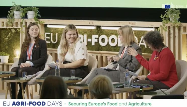 Петя Василиева - Брюксел пощуря по кравите на „Дивата ферма“