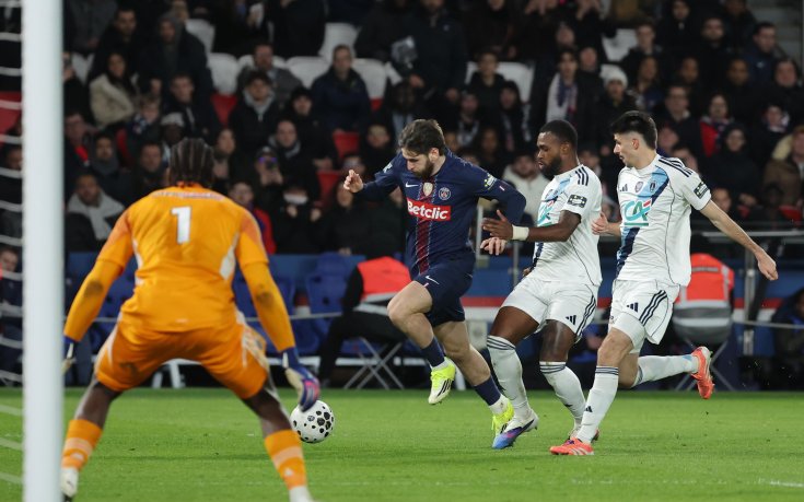 Париж ФК нанесе болезнена загуба на ПСЖ за Купата на Франция