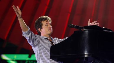 Charlie Puth стартира световно турне през април