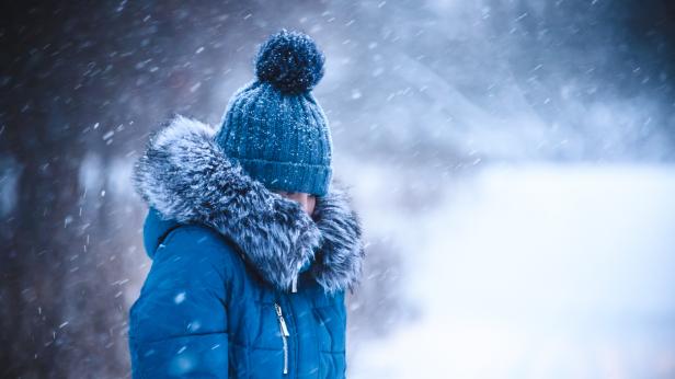 Февруари идва със сняг