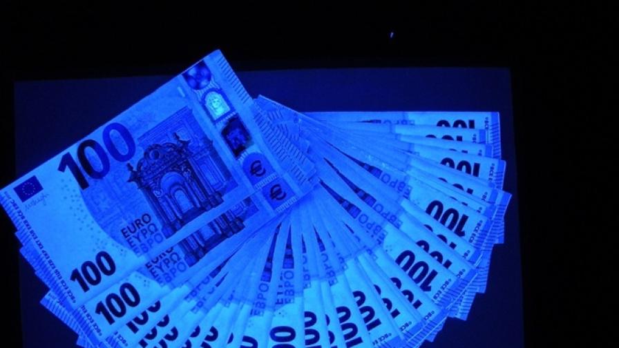 Хванаха трима с десетки хиляди фалшиви евро и левове