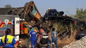 Тайланд влак кран инцидент