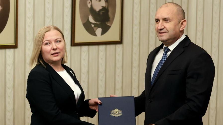 ПП-ДБ върнаха неизпълнен мандата за...