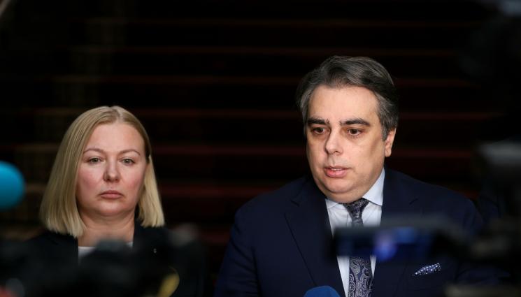 аа - Асен Василев заговори за 