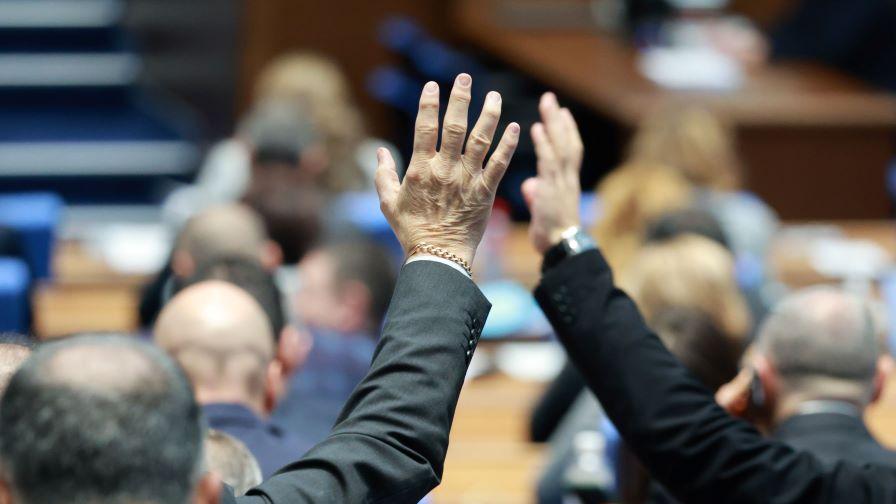 <p>Прегласуване доведе до обрат по промените в НСО</p>