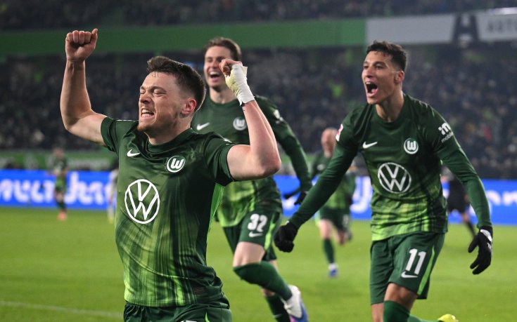 Волфсбург забрави за унижението от Байерн с ценна победа над опашкар
