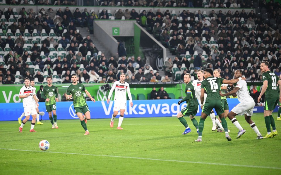 Волфсбург Санкт Паули1