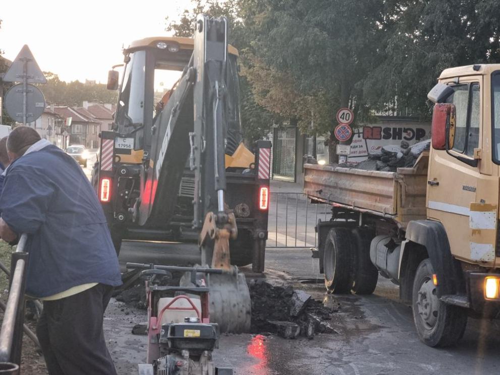 Прекъснато е водоподването в 10 села в общините Тунджа и