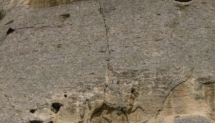 мадарски конник - Мадарският конник –  тракийски бог или български кан!