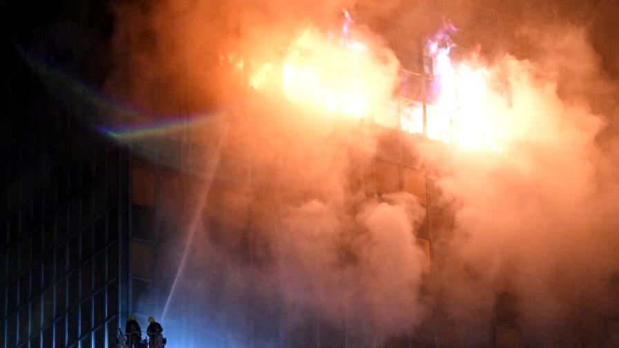 Експлозия и голям пожар в нидерландския град Утрехт