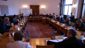 Комисията по културата и медии