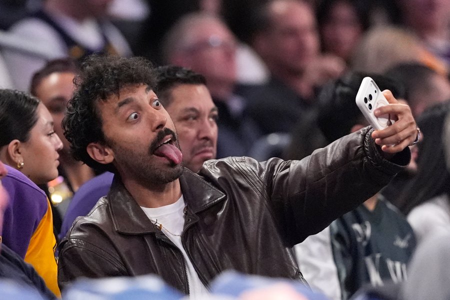 Лос Анджелис Лейкърс Шарлът Хорнетс1