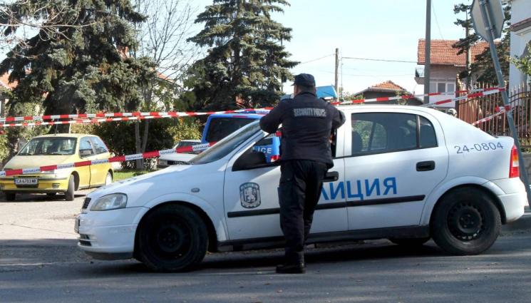 полиция - След скандал в село Лозен: Георги преби жена си със стол!