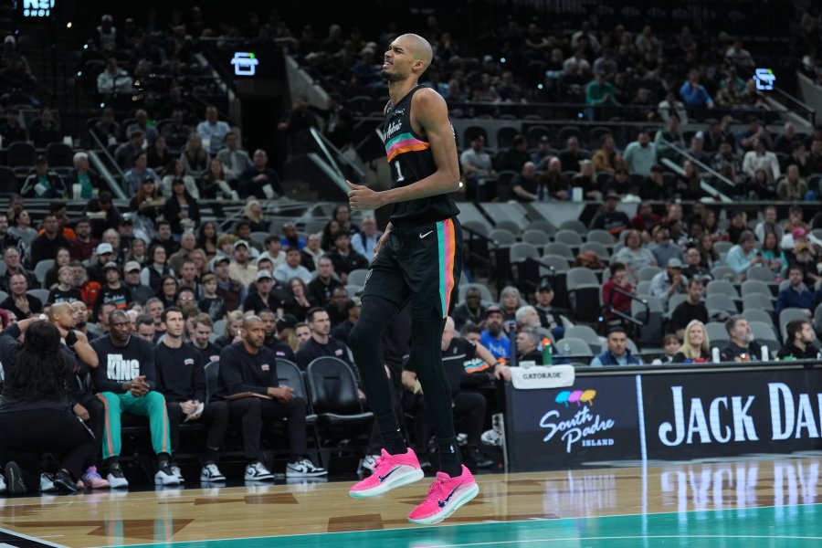 Сан Антонио Спърс Милуоки Бъкс1