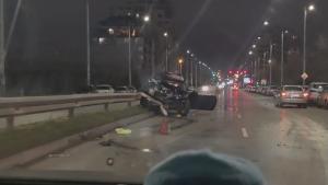 Две коли се удариха на столичния булевард Панчо Владигеров съобщават