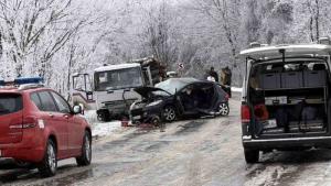 Двама души загинаха при катастрофата станала днес край Ловеч съобщиха от